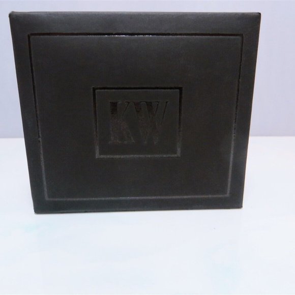 Magnificent Kelly Waters Rhodium Plated Key Fob New In Box - Picture 6 of 6